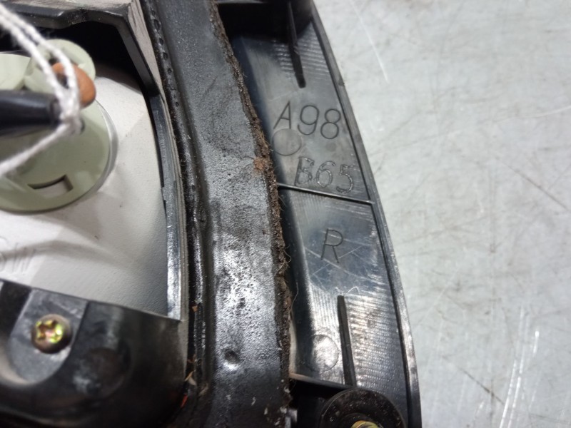 Recambio de piloto trasero porton derecho para nissan almera ii (n16) 1.8 referencia OEM IAM    Recambio de piloto trasero porton derecho para nissan almera ii (n16) 1.8 referencia OEM IAM