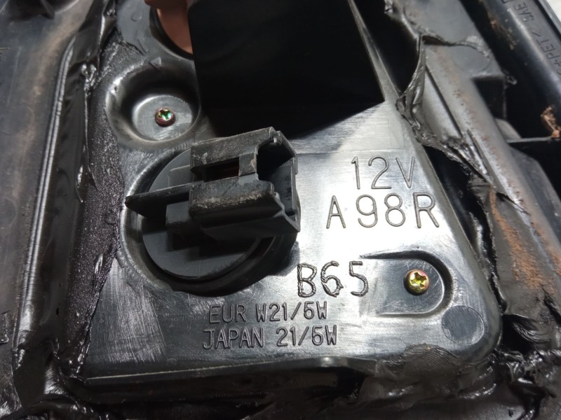 Recambio de piloto trasero derecho para nissan almera ii (n16) 1.8 referencia OEM IAM    Recambio de piloto trasero derecho para nissan almera ii (n16) 1.8 referencia OEM IAM