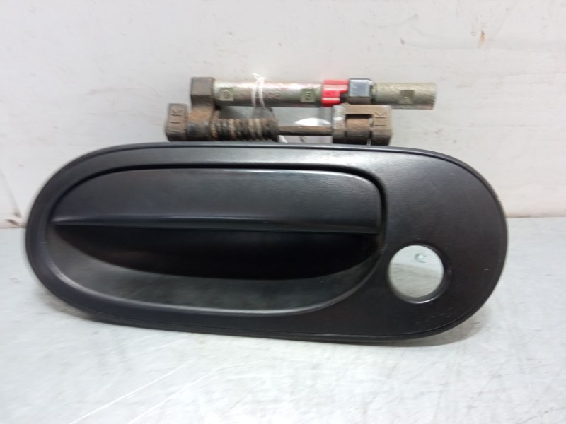 Recambio de maneta exterior delantera izquierda para nissan almera ii (n16) 1.8 referencia OEM IAM    Recambio de maneta exterior delantera izquierda para nissan almera ii (n16) 1.8 referencia OEM IAM
