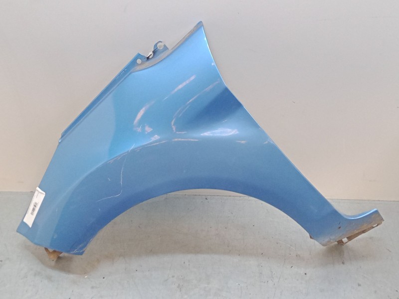 Recambio de aleta delantera izquierda para ford fiesta vi (cb1, ccn) 1.4 tdci referencia OEM IAM    Recambio de aleta delantera izquierda para ford fiesta vi (cb1, ccn) 1.4 tdci referencia OEM IAM