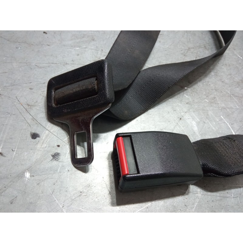 Recambio de anclaje cinturon trasero derecho para opel combo furgoneta/monovolumen (71_) 1.7 d referencia OEM IAM 90359918   Recambio de anclaje cinturon trasero derecho para opel combo furgoneta/monovolumen (71_) 1.7 d referencia OEM IAM 90359918