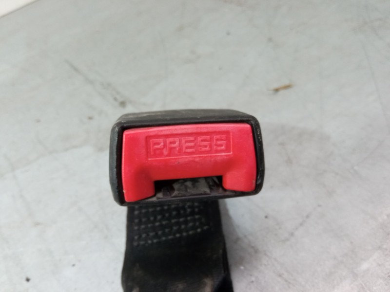 Recambio de anclaje cinturon trasero izquierdo para nissan micra iii (k12) 1.2 16v referencia OEM IAM    Recambio de anclaje cinturon trasero izquierdo para nissan micra iii (k12) 1.2 16v referencia OEM IAM