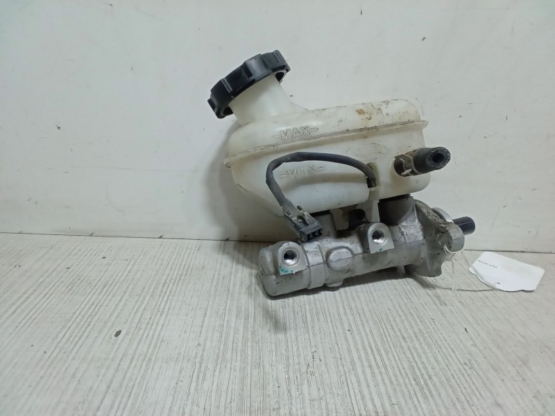 Recambio de bomba freno para kia carnival ii (gq) 2.5 v6 referencia OEM IAM   