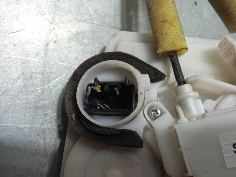 Recambio de cerradura puerta trasera izquierda para mazda 2 (de_, dh_) 1.4 mzr-cd referencia OEM IAM STUD651  