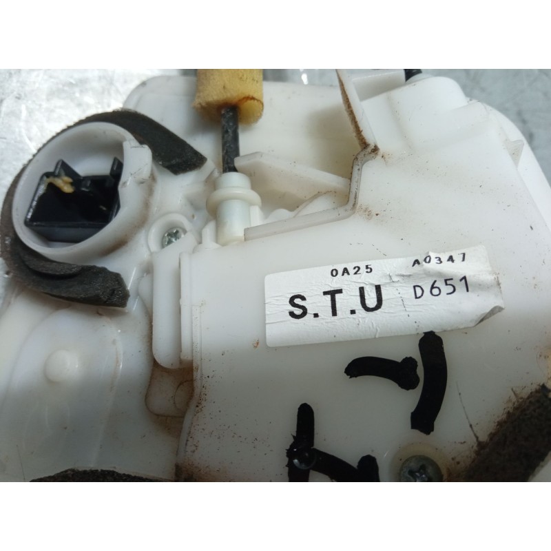 Recambio de cerradura puerta trasera izquierda para mazda 2 (de_, dh_) 1.4 mzr-cd referencia OEM IAM STUD651  