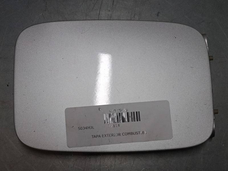 TAPA EXTERIOR COMBUSTIBLE 