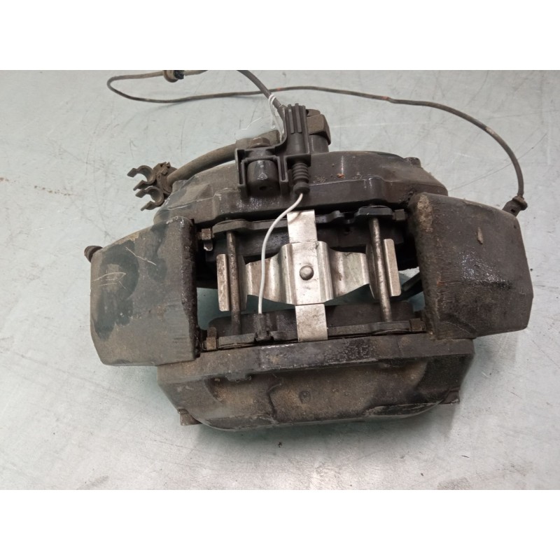 Recambio de pinza freno delantera derecha para mercedes-benz clase m (w163) ml 430 (163.172) referencia OEM IAM 20723302  