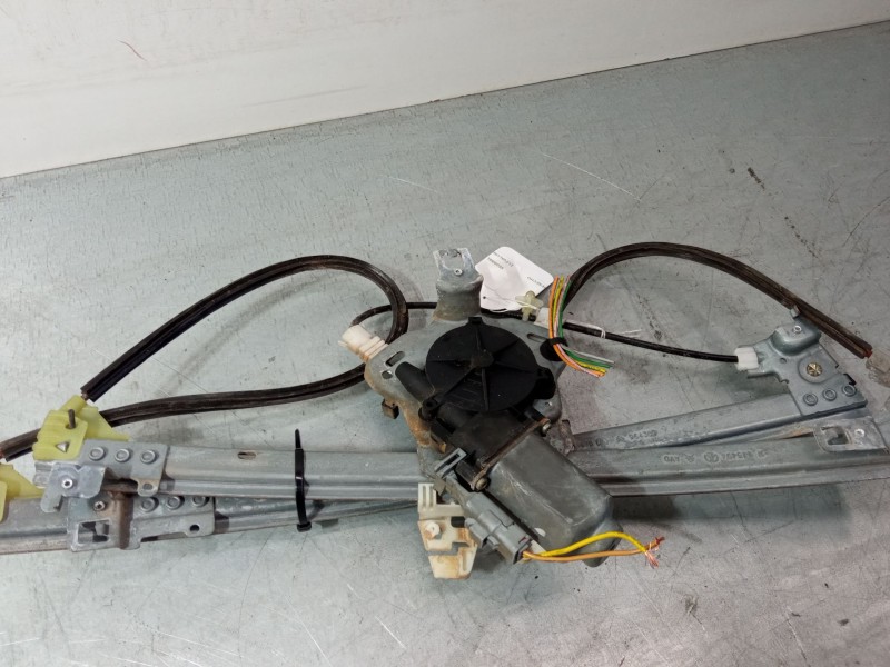 Recambio de elevalunas electrico delantero derecho para citroën xsara (n1) 1.9 d referencia OEM IAM    Recambio de elevalunas electrico delantero derecho para citroën xsara (n1) 1.9 d referencia OEM IAM