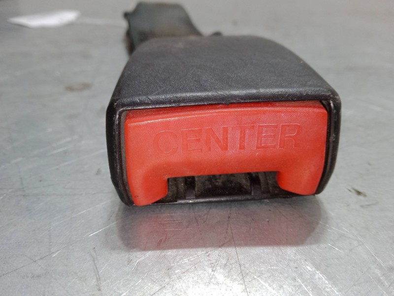 Recambio de anclaje cinturon trasero derecho para nissan micra iii (k12) 1.2 16v referencia OEM IAM    Recambio de anclaje cinturon trasero derecho para nissan micra iii (k12) 1.2 16v referencia OEM IAM