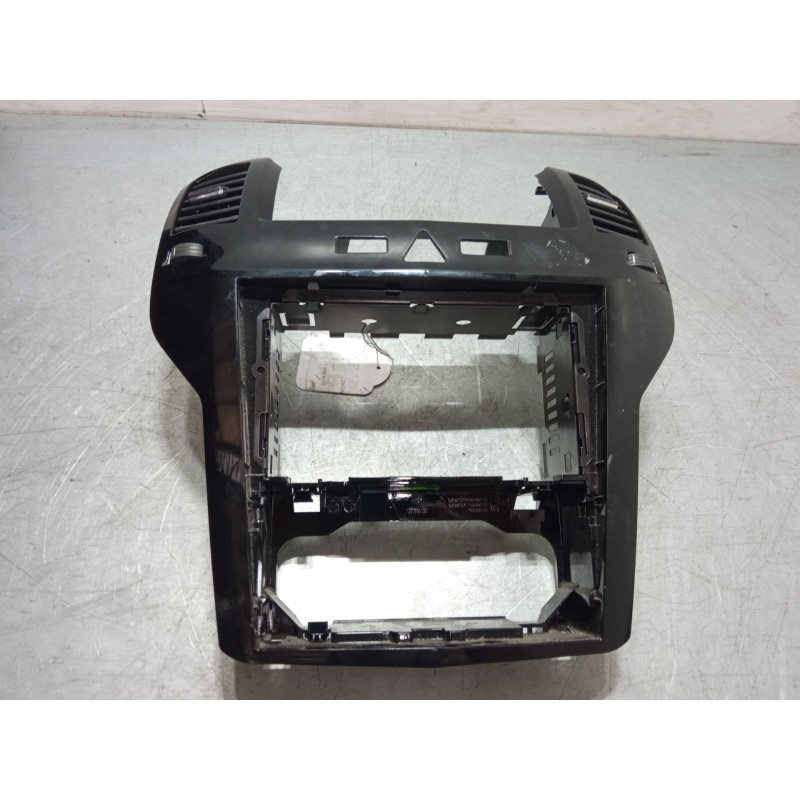 Recambio de consola central para opel zafira / zafira family b (a05) 1.7 cdti (m75) referencia OEM IAM 13111874  985005636
