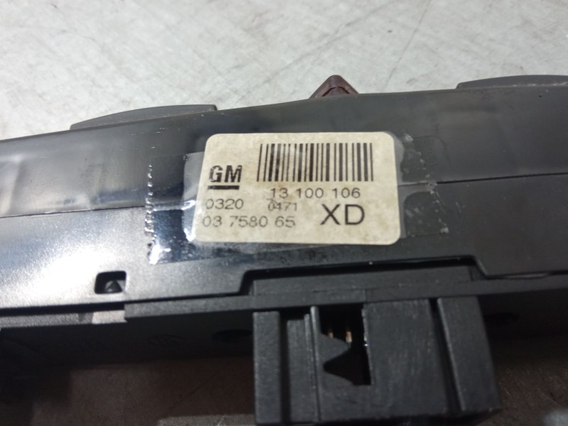 Recambio de warning para opel zafira / zafira family b (a05) 1.7 cdti (m75) referencia OEM IAM 13100106   Recambio de warning para opel zafira / zafira family b (a05) 1.7 cdti (m75) referencia OEM IAM 13100106