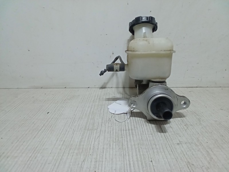 Recambio de bomba freno para kia carnival ii (gq) 2.5 v6 referencia OEM IAM   