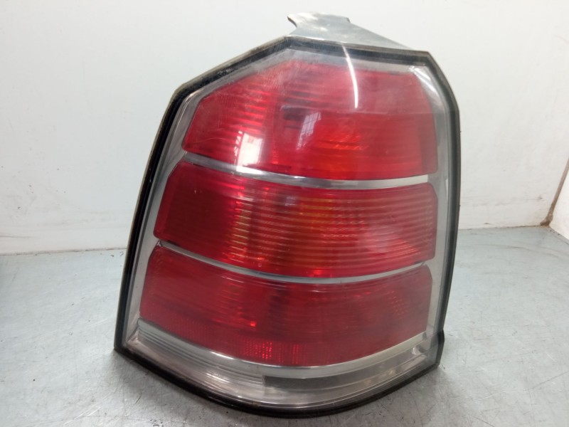 Recambio de piloto trasero izquierdo para opel zafira b furgoneta/monovolumen (a05) 1.9 cdti van (m75) referencia OEM IAM   