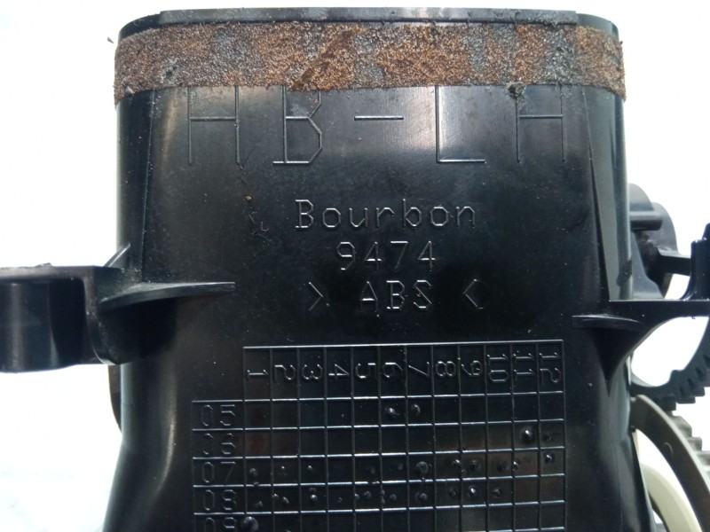 Recambio de aireador izquierdo para toyota auris (_e15_) 1.4 d-4d (nde150_) referencia OEM IAM   