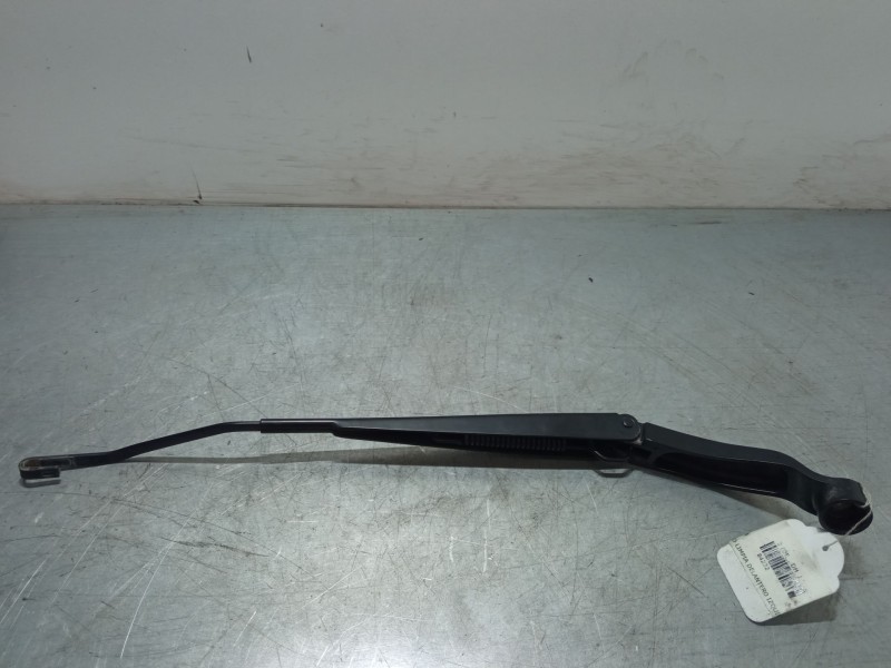 Recambio de brazo limpia delantero izquierdo para mazda 2 (de_, dh_) 1.4 mzr-cd referencia OEM IAM   