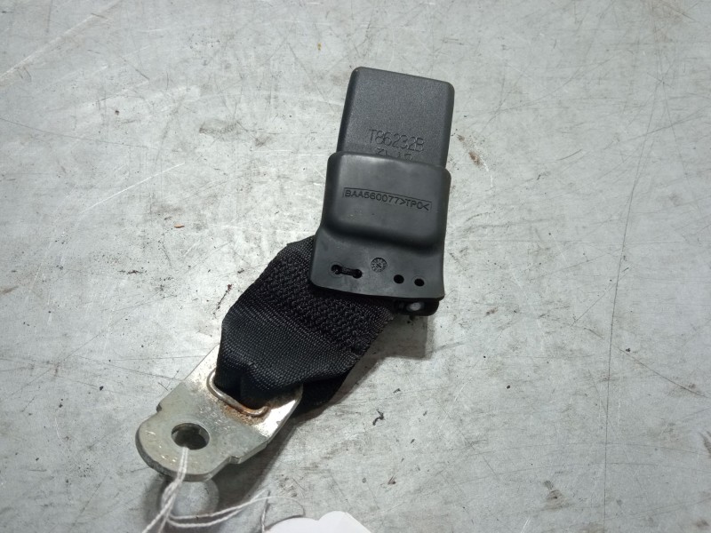Recambio de anclaje cinturon trasero izquierdo para mazda 2 (de_, dh_) 1.4 mzr-cd referencia OEM IAM   