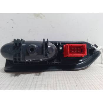 MANDO ELEVALUNAS TRASERO DERECHO 03392082500 