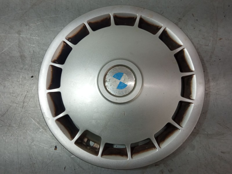 Recambio de tapacubos para bmw 3 (e30) 318 i referencia OEM IAM 36131179170   Recambio de tapacubos para bmw 3 (e30) 318 i referencia OEM IAM 36131179170