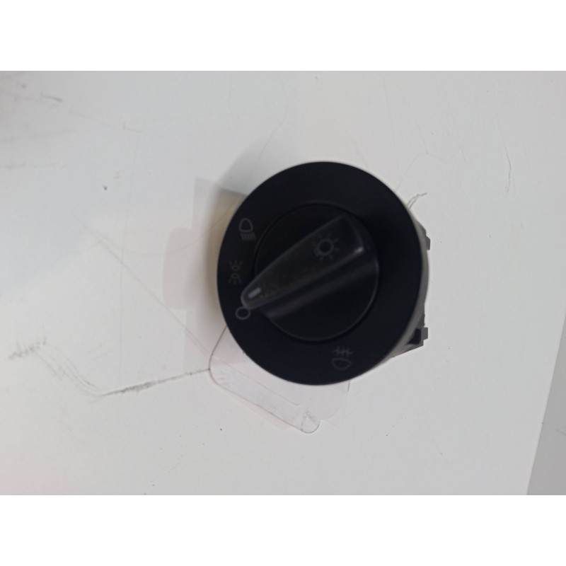 Recambio de conmutador de luces para volkswagen polo (6n2) 1.4 16v referencia OEM IAM 1S7T14A132BD  C1-T2261