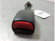 Recambio de anclaje cinturon delantero izquierdo para nissan almera ii (n16) 1.8 referencia OEM IAM