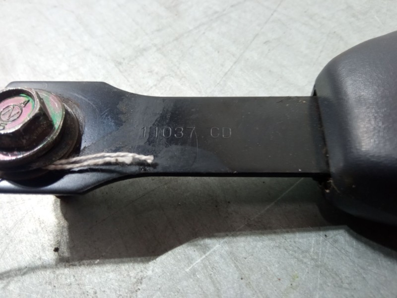 Recambio de anclaje cinturon delantero izquierdo para nissan almera ii (n16) 1.8 referencia OEM IAM    Recambio de anclaje cinturon delantero izquierdo para nissan almera ii (n16) 1.8 referencia OEM IAM