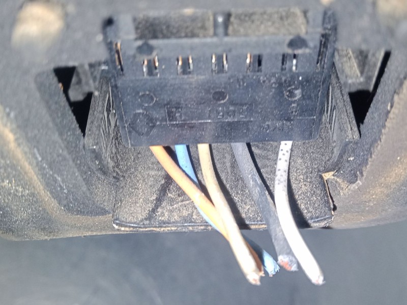 Recambio de piloto trasero derecho para renault scénic ii (jm0/1_) 1.6 16v (jm1r) referencia OEM IAM 8200474327   Recambio de piloto trasero derecho para renault scénic ii (jm0/1_) 1.6 16v (jm1r) referencia OEM IAM 8200474327