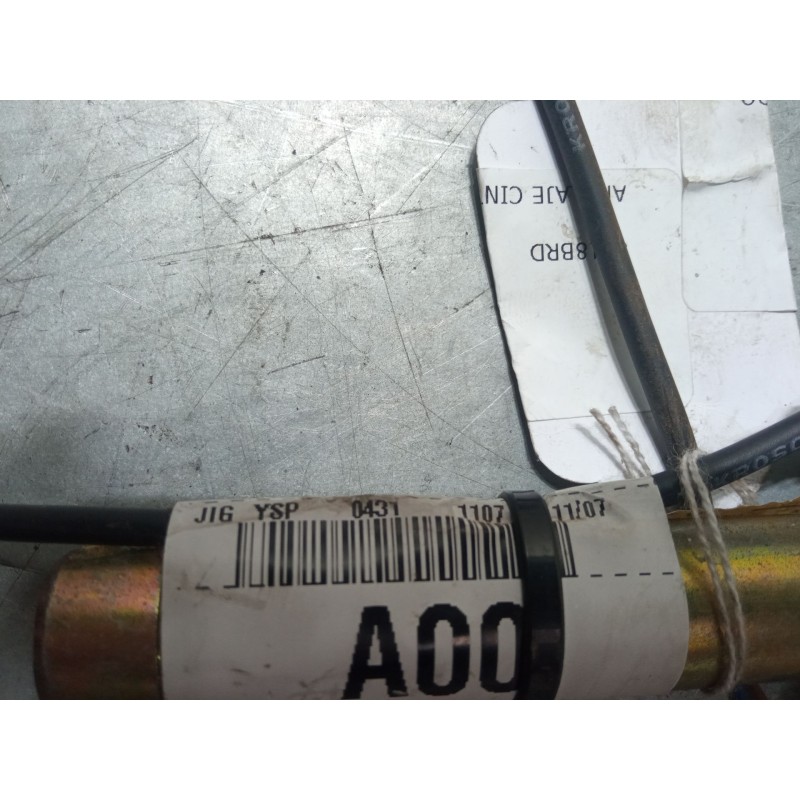 Recambio de anclaje cinturon delantero izquierdo para renault twingo i (c06_) 1.2 16v (c06c, c06d, c06k) referencia OEM IAM    Recambio de anclaje cinturon delantero izquierdo para renault twingo i (c06_) 1.2 16v (c06c, c06d, c06k) referencia OEM IAM