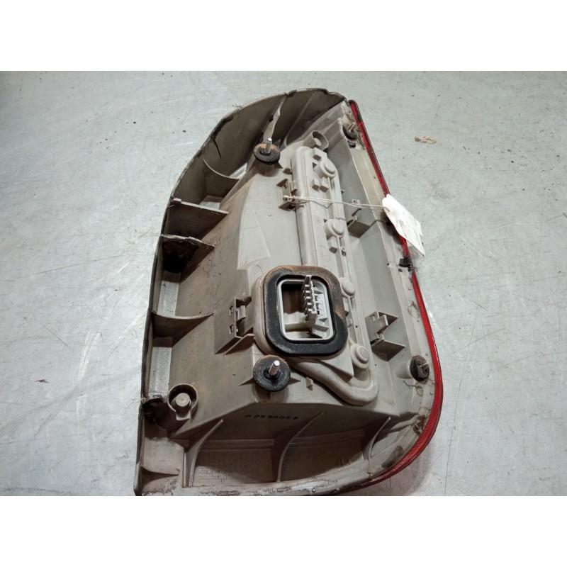 Recambio de piloto trasero izquierdo para opel zafira a monospace (t98) 2.0 dti 16v (f75) referencia OEM IAM 2/25248GM   Recambio de piloto trasero izquierdo para opel zafira a monospace (t98) 2.0 dti 16v (f75) referencia OEM IAM 2/25248GM