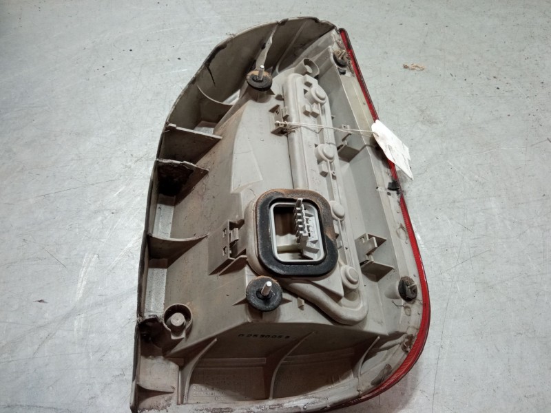 Recambio de piloto trasero izquierdo para opel zafira a monospace (t98) 2.0 dti 16v (f75) referencia OEM IAM 2/25248GM   Recambio de piloto trasero izquierdo para opel zafira a monospace (t98) 2.0 dti 16v (f75) referencia OEM IAM 2/25248GM