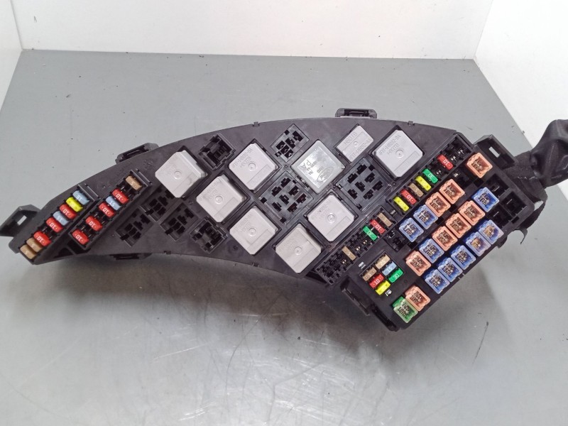 Recambio de caja reles / fusibles para jaguar s-type ii (x200) 2.7 d referencia OEM IAM 2R8T14A067CB   Recambio de caja reles / fusibles para jaguar s-type ii (x200) 2.7 d referencia OEM IAM 2R8T14A067CB