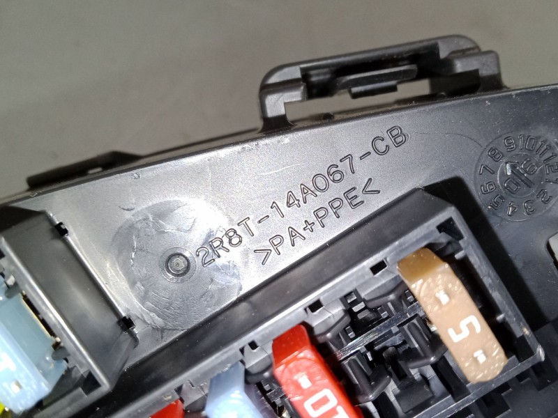 Recambio de caja reles / fusibles para jaguar s-type ii (x200) 2.7 d referencia OEM IAM 2R8T14A067CB   Recambio de caja reles / fusibles para jaguar s-type ii (x200) 2.7 d referencia OEM IAM 2R8T14A067CB