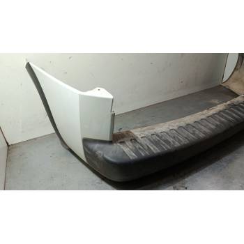 PARAGOLPES TRASERO 