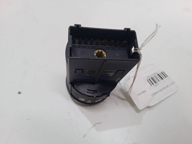 Recambio de conmutador de luces para volkswagen polo (6n2) 1.4 16v referencia OEM IAM 1S7T14A132BD  C1-T2261