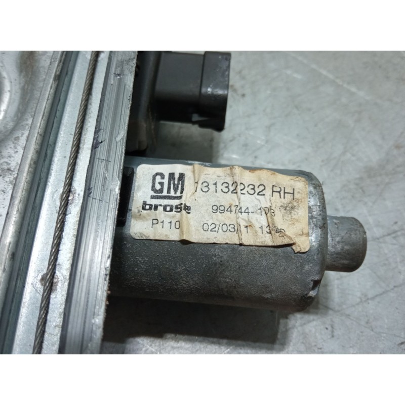 Recambio de elevalunas electrico trasero derecho para opel zafira / zafira family b (a05) 1.7 cdti (m75) referencia OEM IAM 1313 Recambio de elevalunas electrico trasero derecho para opel zafira / zafira family b (a05) 1.7 cdti (m75) referencia OEM IAM 1313