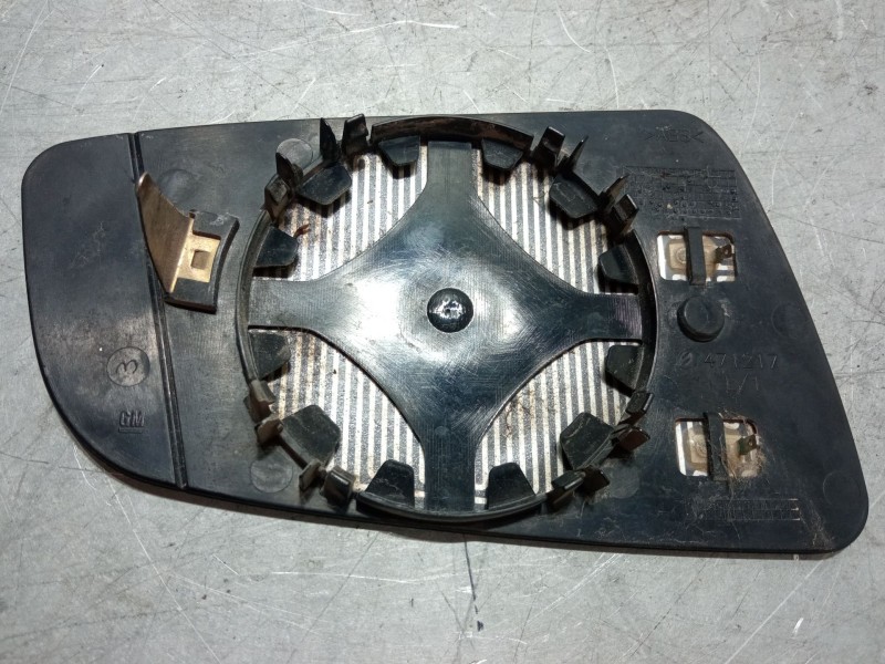 Recambio de cristal retrovisor izquierdo para opel zafira b furgoneta/monovolumen (a05) 1.9 cdti van (m75) referencia OEM IAM    Recambio de cristal retrovisor izquierdo para opel zafira b furgoneta/monovolumen (a05) 1.9 cdti van (m75) referencia OEM IAM