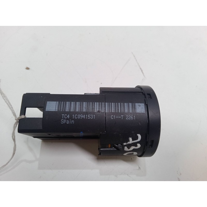 Recambio de conmutador de luces para volkswagen polo (6n2) 1.4 16v referencia OEM IAM 1S7T14A132BD  C1-T2261