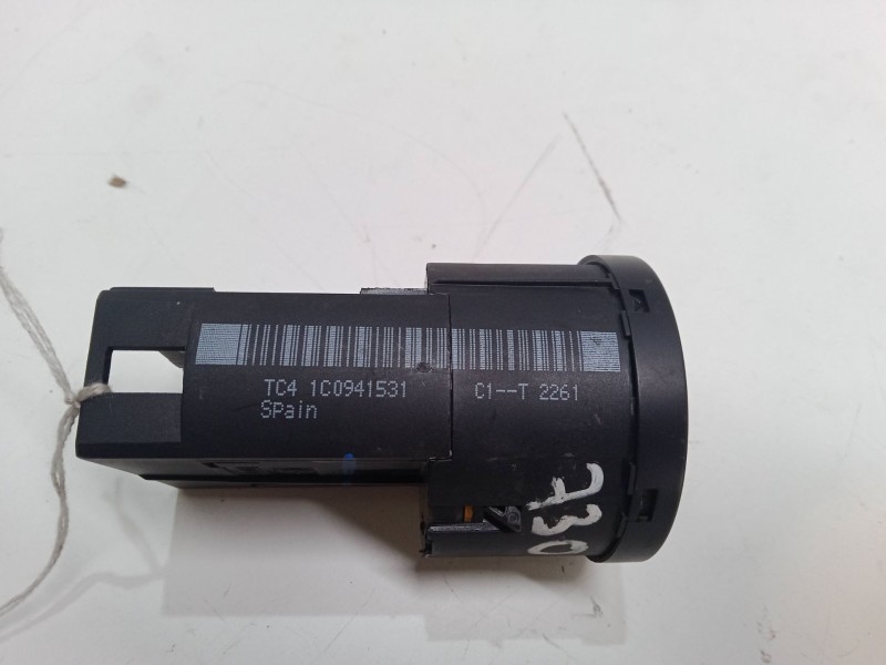Recambio de conmutador de luces para volkswagen polo (6n2) 1.4 16v referencia OEM IAM 1S7T14A132BD  C1-T2261