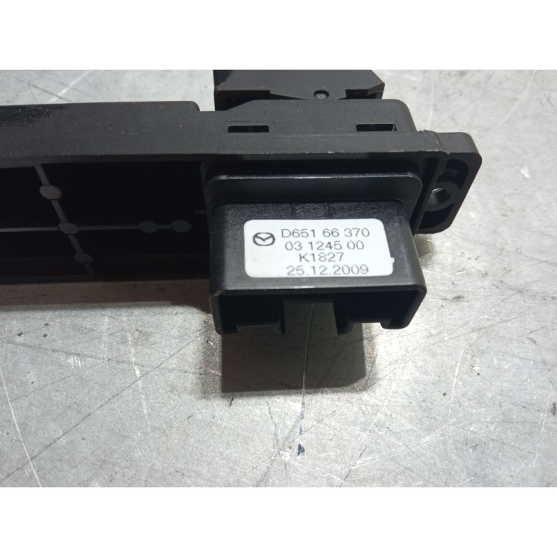 Recambio de elevalunas electrico delantero derecho para mazda 2 (de_, dh_) 1.4 mzr-cd referencia OEM IAM D65166370  