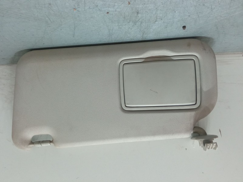 Recambio de parasol izquierdo para mazda 2 (de_, dh_) 1.4 mzr-cd referencia OEM IAM   