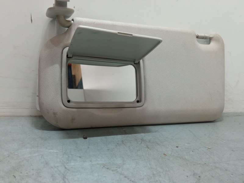 Recambio de parasol izquierdo para mazda 2 (de_, dh_) 1.4 mzr-cd referencia OEM IAM   