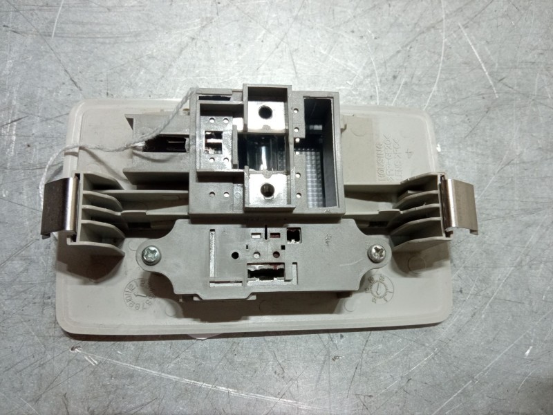Recambio de luz interior central para mazda 2 (de_, dh_) 1.4 mzr-cd referencia OEM IAM   