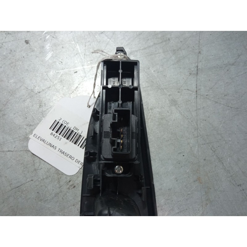 Recambio de mando elevalunas trasero derecho para mazda 2 (de_, dh_) 1.4 mzr-cd referencia OEM IAM D65166370  