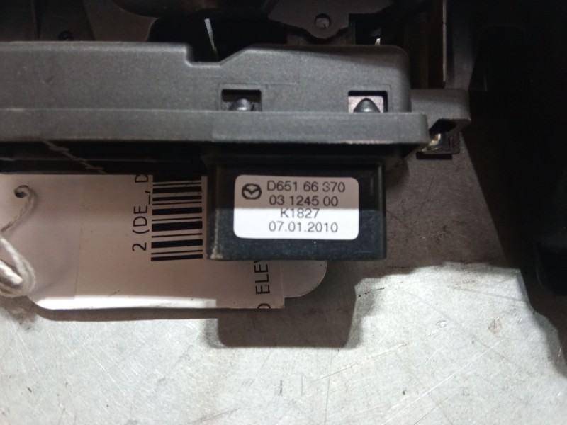 Recambio de mando elevalunas trasero derecho para mazda 2 (de_, dh_) 1.4 mzr-cd referencia OEM IAM D65166370  