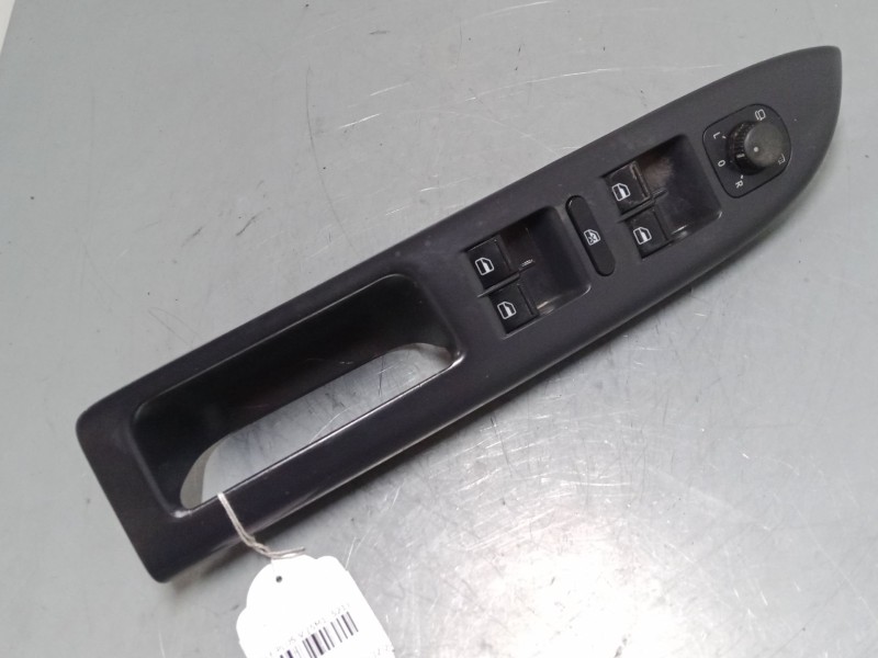 Recambio de mando elevalunas delantero izquierdo para volkswagen golf plus v (5m1, 521) 1.9 tdi referencia OEM IAM    Recambio de mando elevalunas delantero izquierdo para volkswagen golf plus v (5m1, 521) 1.9 tdi referencia OEM IAM