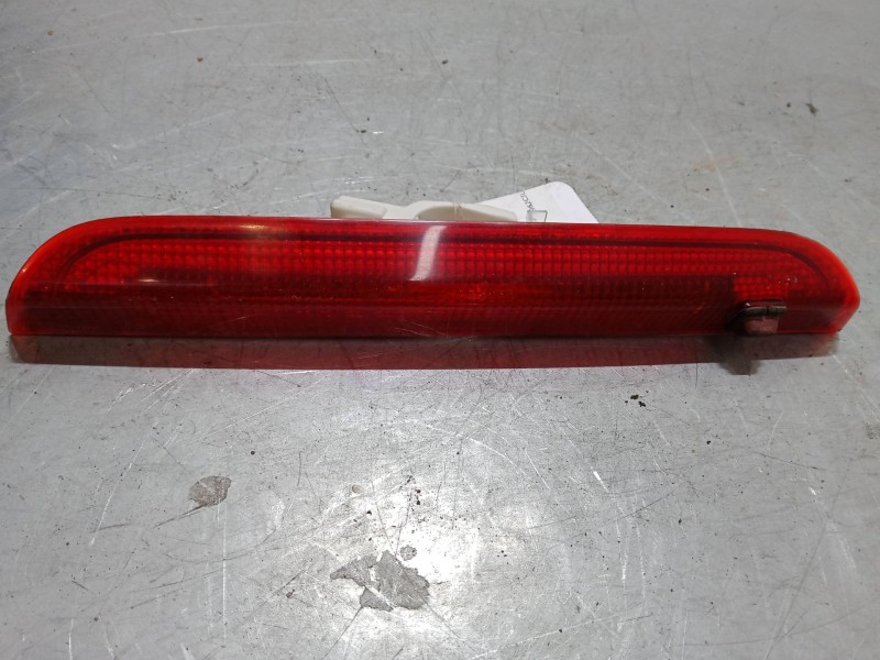 Recambio de luz central de freno para ford fiesta v (jh_, jd_) 1.3 referencia OEM IAM 255113A602  