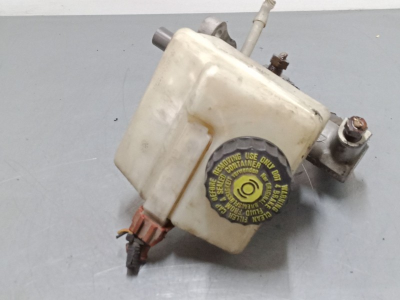 Recambio de bomba freno para volvo xc90 i (275) d5 awd referencia OEM IAM    Recambio de bomba freno para volvo xc90 i (275) d5 awd referencia OEM IAM