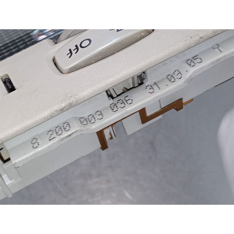 Recambio de luz interior delantera para renault laguna ii grandtour (kg0/1_) 1.9 dci (kg0g) referencia OEM IAM 8200003036  