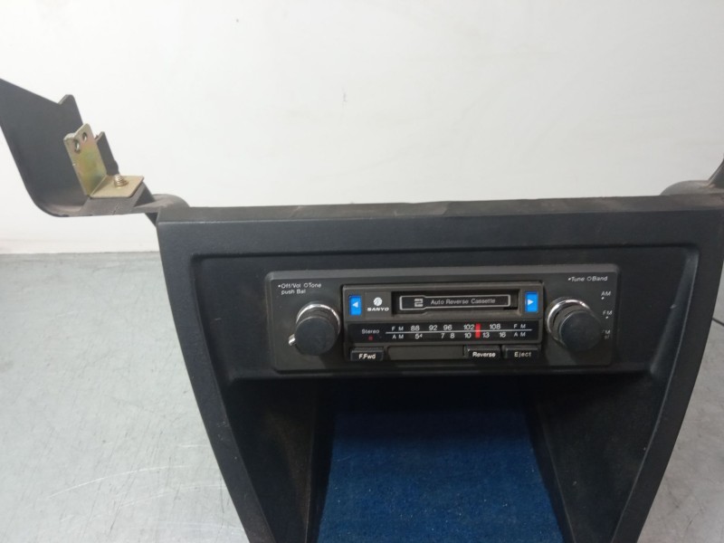 Recambio de consola central para peugeot 504 (a_, m_) 2.1 d (a20, m20) referencia OEM IAM   