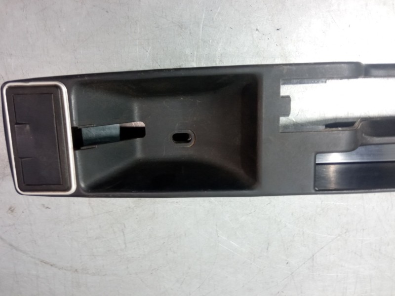 Recambio de consola central inferior para peugeot 504 (a_, m_) 2.1 d (a20, m20) referencia OEM IAM   