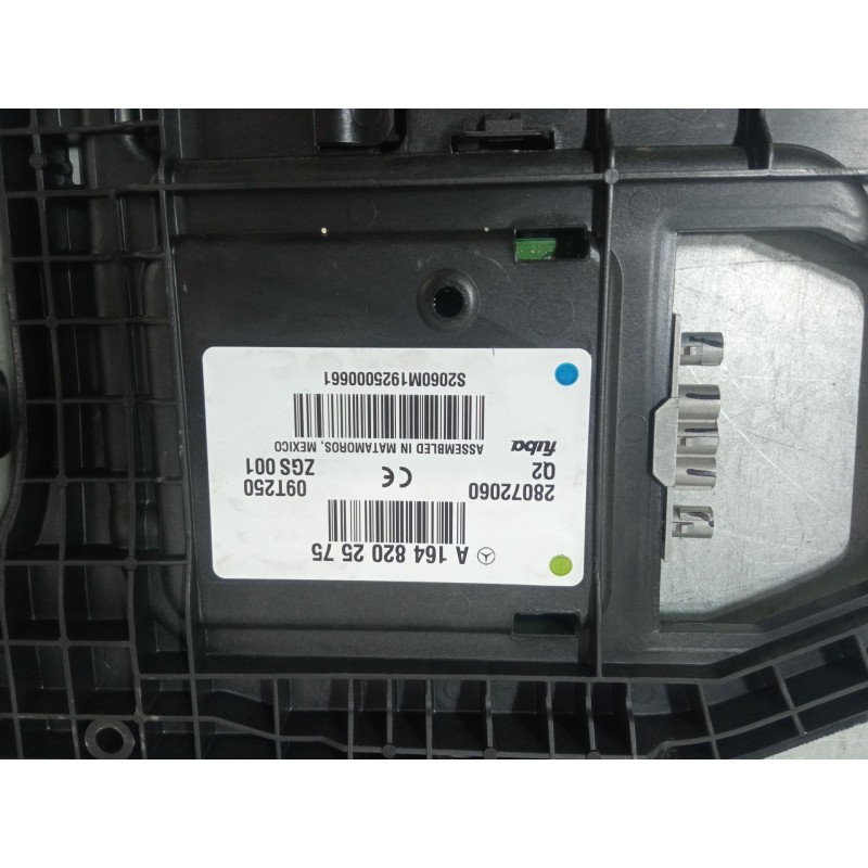 Recambio de base de antena para mercedes-benz clase m (w164) ml 350 cdi 4-matic (164.122) referencia OEM IAM A1648202575  